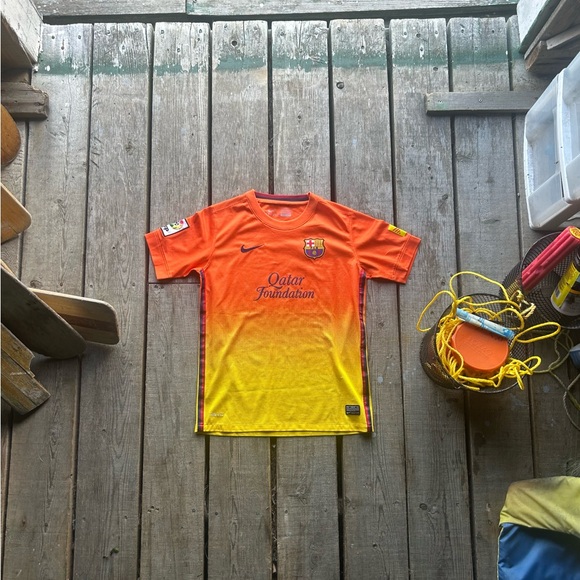 Barcelona Shirt - Picture 2 of 8